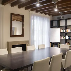 Petit Palace Tres 4* Palma